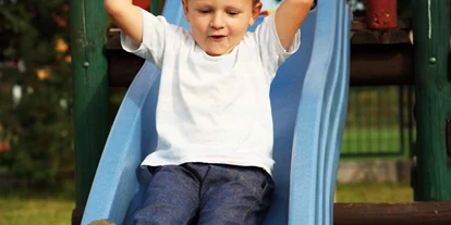 Viaggio con bambini - Schiedlberg - Spielplatz Pasching Wohnland