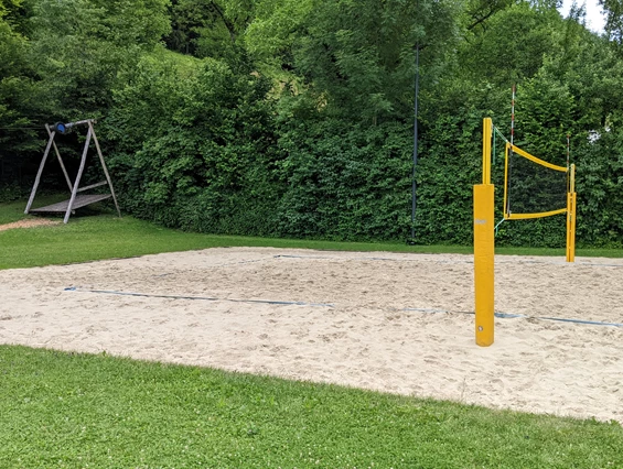 Ausflugsziel: Volleyball Platz  - Freizeitanlage in Laussa