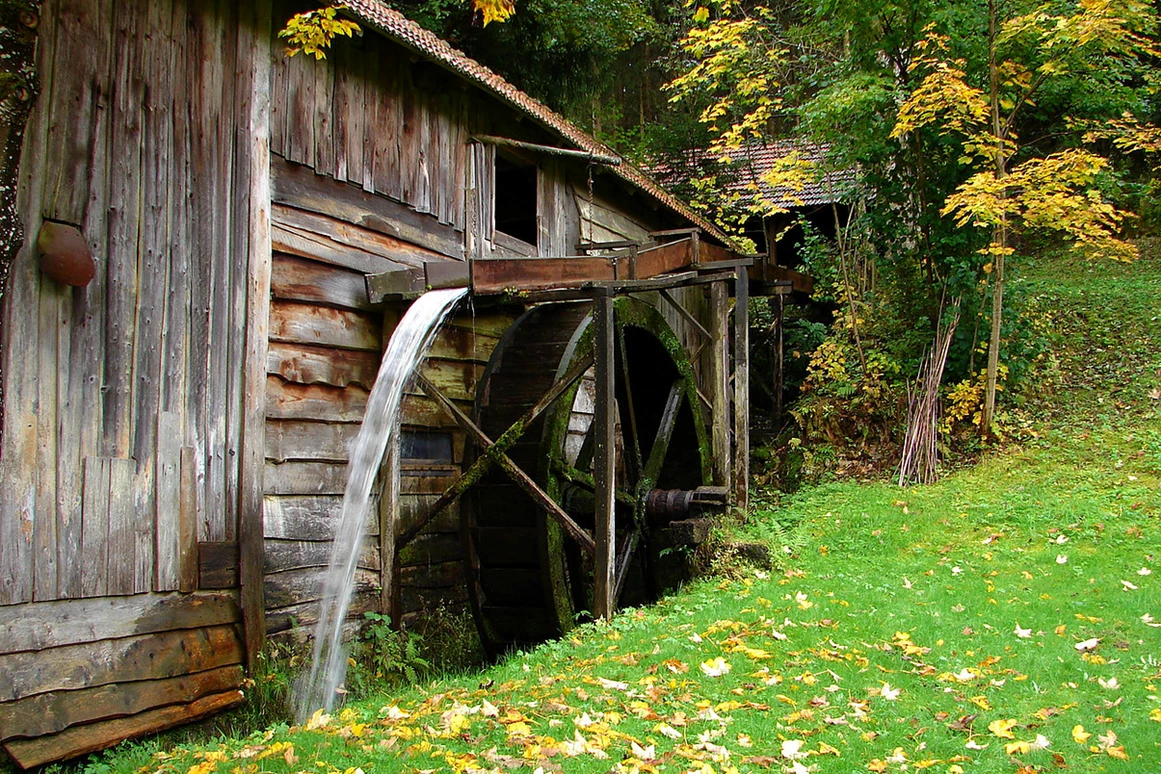 Ausflugsziel: Sägewerk aus dem Jahr 1820. - Forellenzirkus
