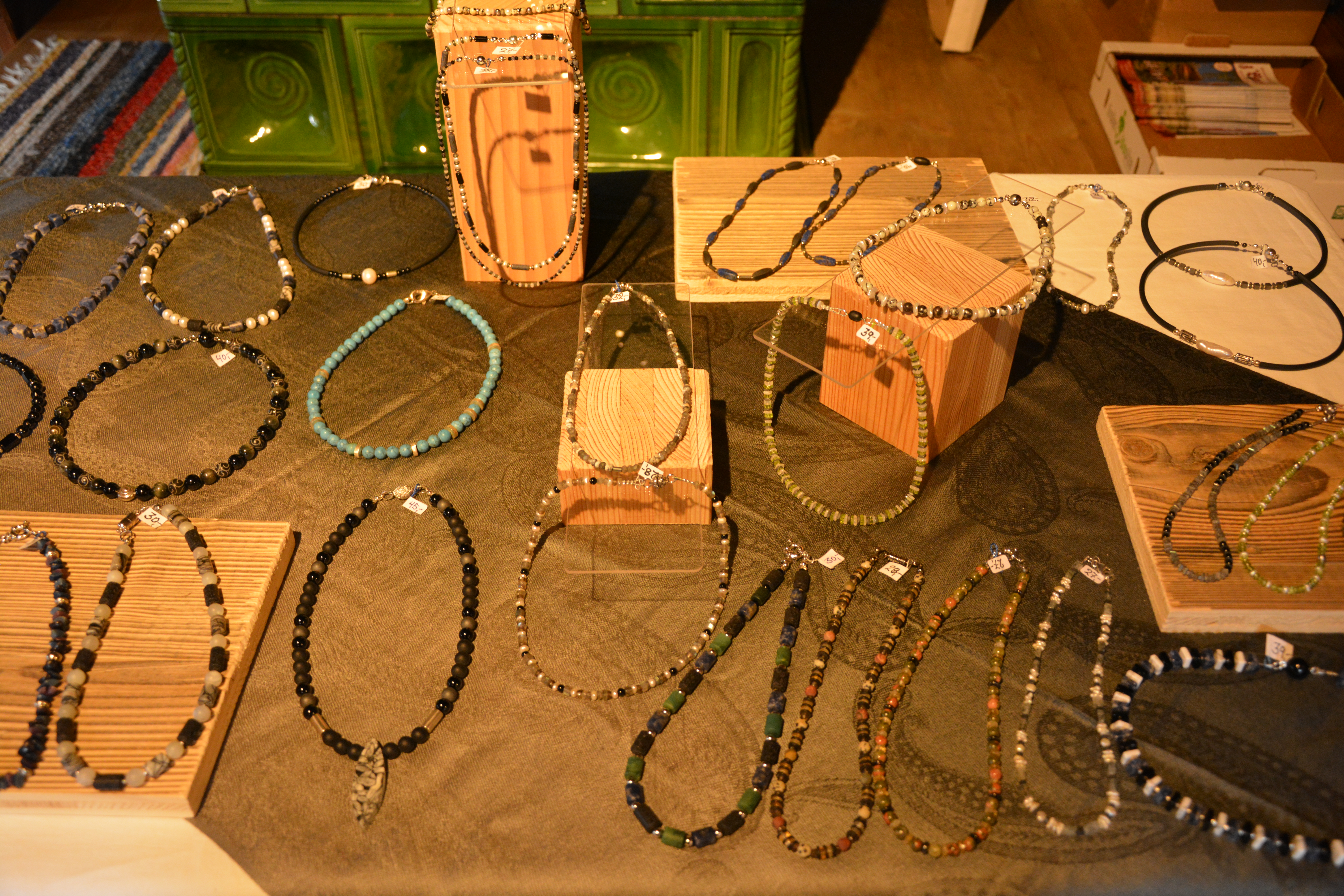 Ausflug mit Kindern - Witterung: Regenwetter - Oberaudorf - Handwerksmarkt, Schmuck - Handwerksmarkt Wildschönau