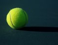Ausflugsziel: Ben Hershey / Unsplash - Tennis in Schenna