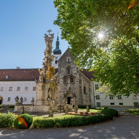 Ausflugsziel: Stiftshof Stift Heiligenkreuz - Stift Heiligenkreuz