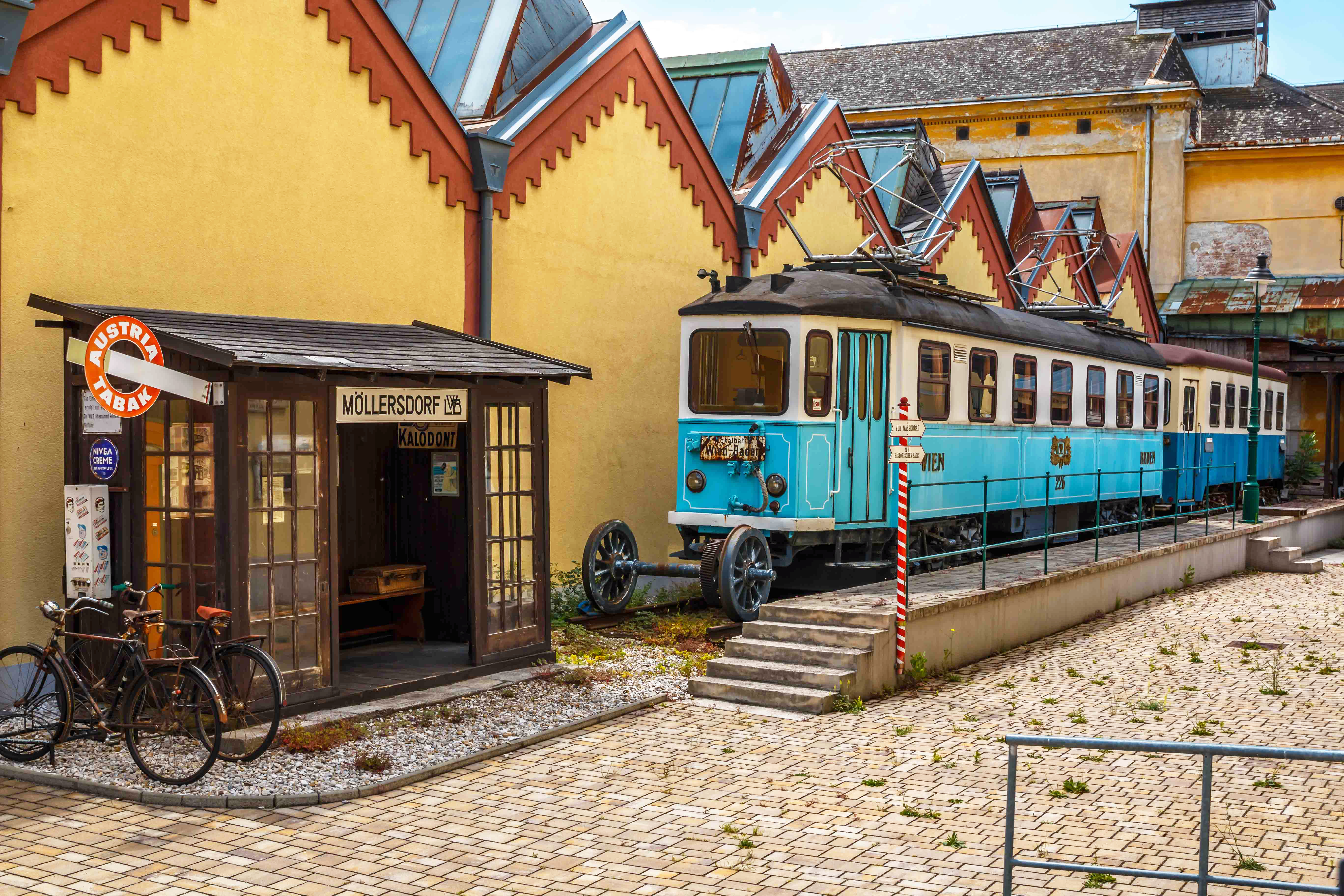 Ausflug mit Kindern - Wienerwald - Badner Bahn Baujahr 1926 - Museum Traiskirchen