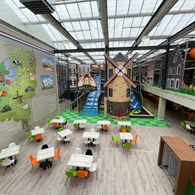 Ausflugsziel: Indoorspielplatz "Speelparadijs" - Holland-Park