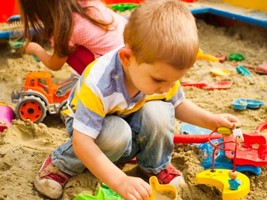 Ausflugsziel: Symbolbild für Spielplatz Donauinsel. Keine korrekte oder ähnlich Darstellung! - Spielplatz Donauinsel