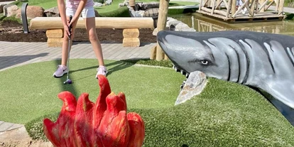Ausflug mit Kindern - Gastronomie: kinderfreundliches Restaurant - Adventure Minigolf Berlin "Pirate´s Island"
