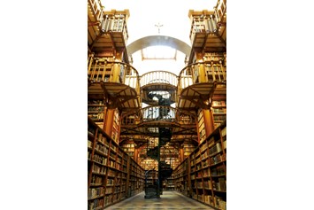 Ausflugsziel: Bibliothek der Abtei - Maria Laach