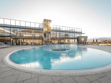 Ausflugsziel: Therme Außenbecken - Therme NOVA Köflach