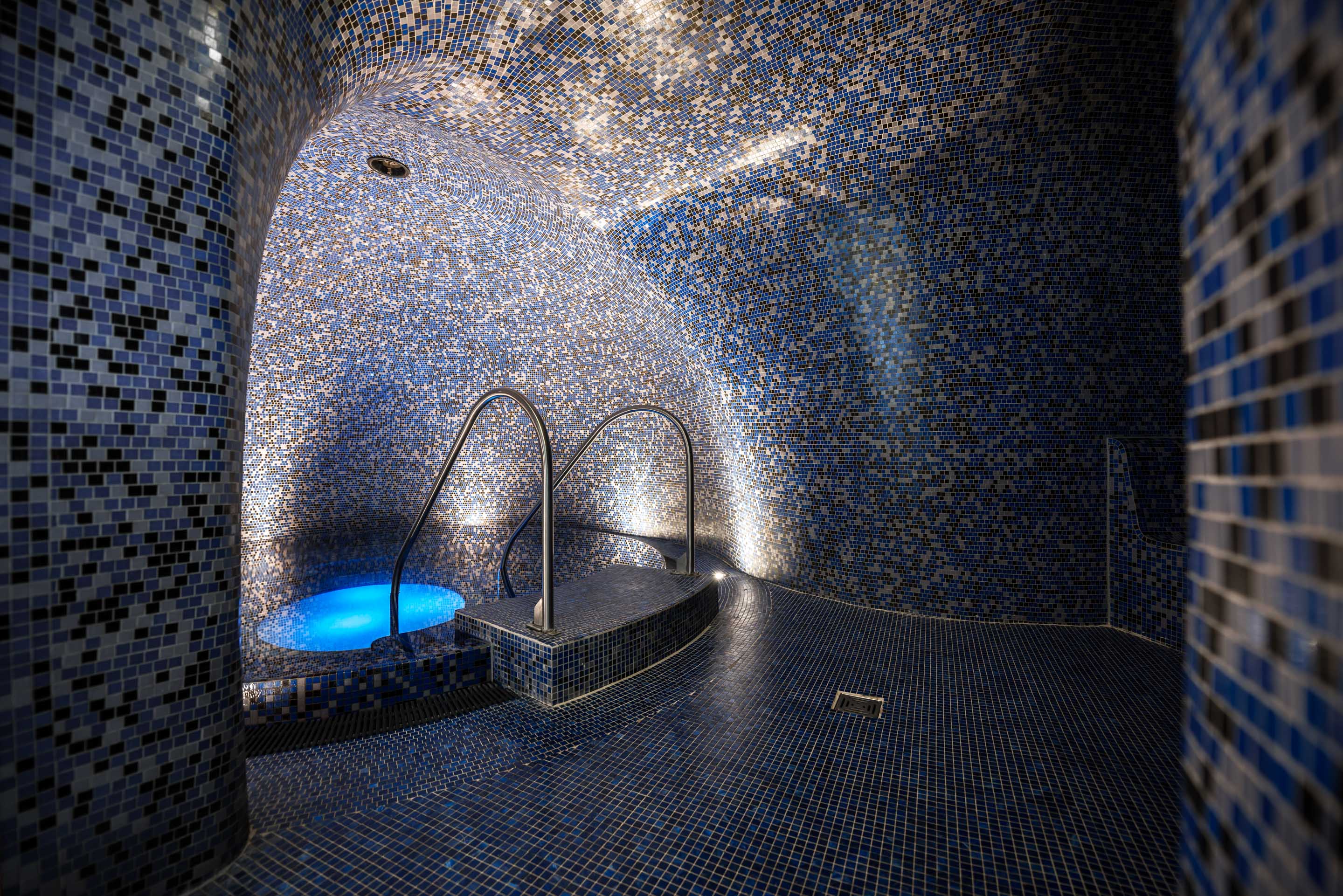 Ausflugsziel: Blaue Grotte - Therme NOVA Köflach