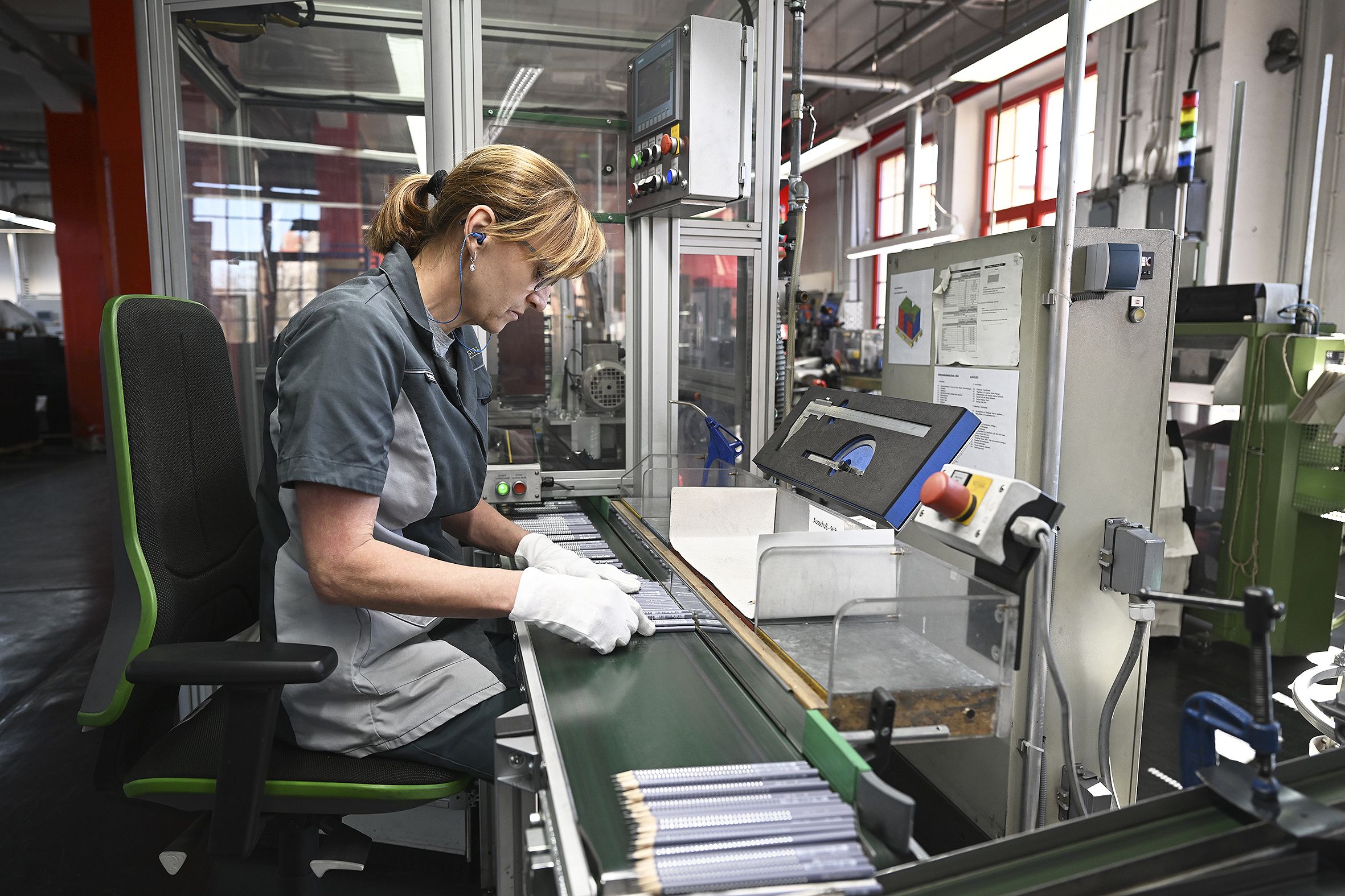 Viaggio con bambini - Hilpoltstein - Fertigung der holzgefassten Stifte