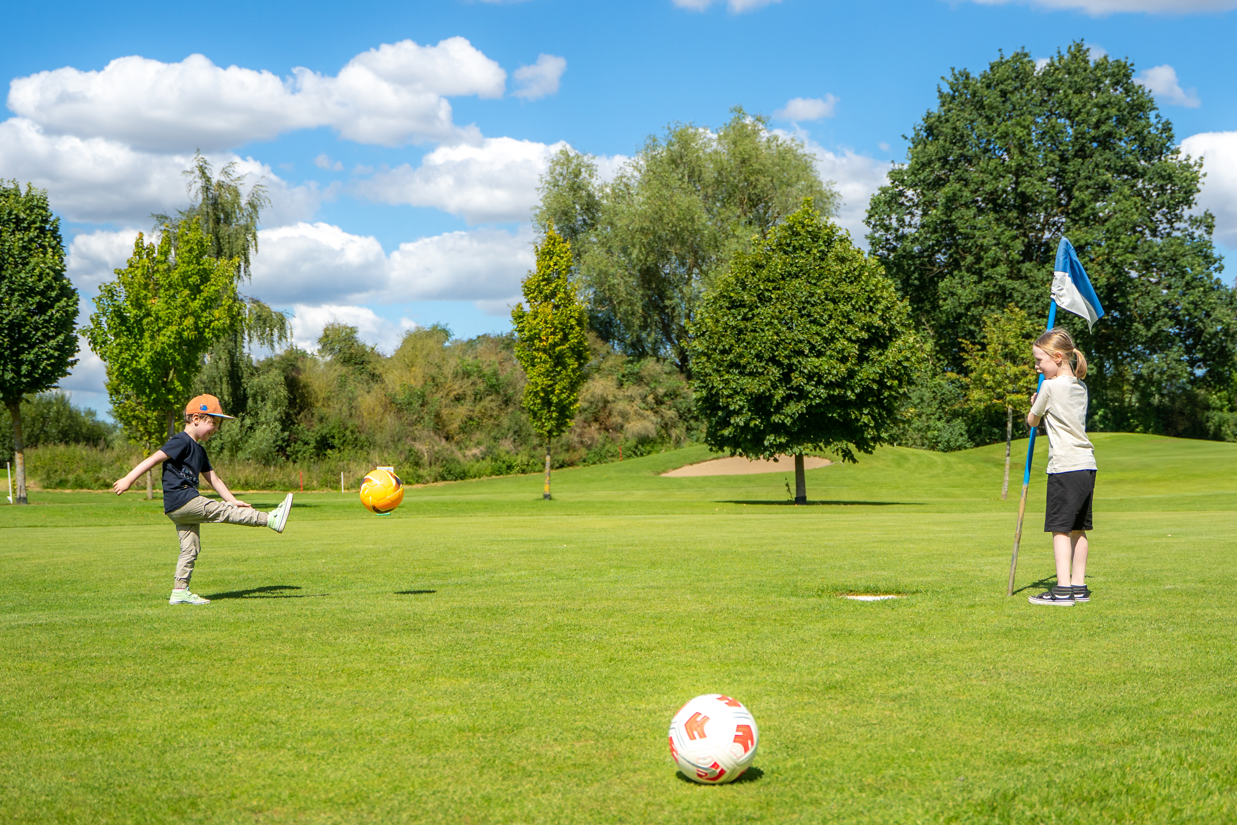Ausflugsziel: FOOTGOLF – Ein Traum-Mix aus Golf & Fußball im Golfpark Strelasund
