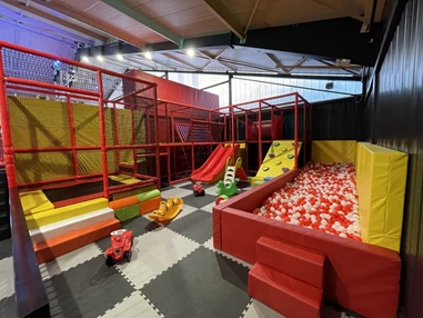 Ausflugsziel: EasyJump Trampolinpark Ostsee