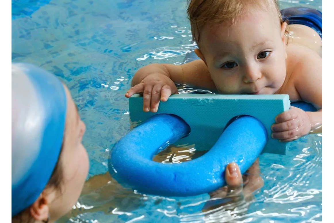 Ausflugsziel: Symbolbild für unseren Bäder-Tipp: Hallenbad! - Hallenbad Gößweinstein