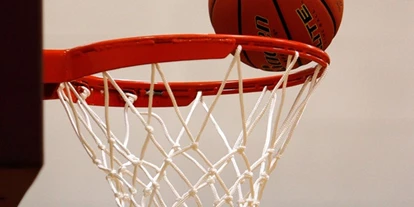 Reis met kinderen - Bisamberg - Sport & Fun Halle Ottakring