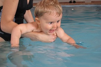 Ausflugsziel: Babyschwimmkurs - Einsteigerkurs 1