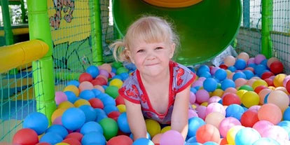 Viaggio con bambini - PLZ 6212 (Österreich) - HAPPYHOPP - Indoorspielplatz Tirol