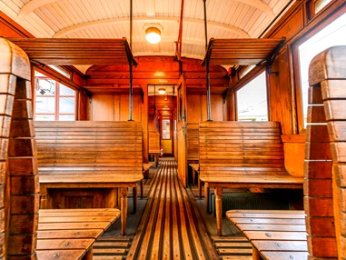 Ausflugsziel: NOSTALGIEFAHRT TRAUNSEETRAM