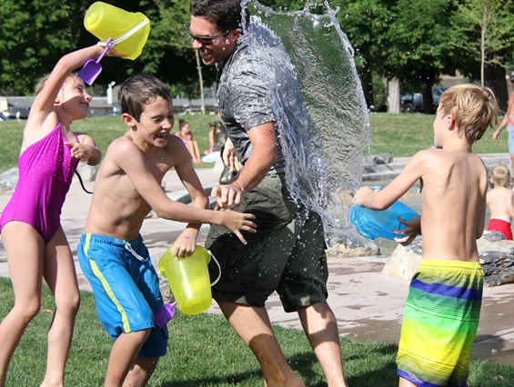 Ausflugsziel: Wasserspielplatz Alfred-Grünwald-Park