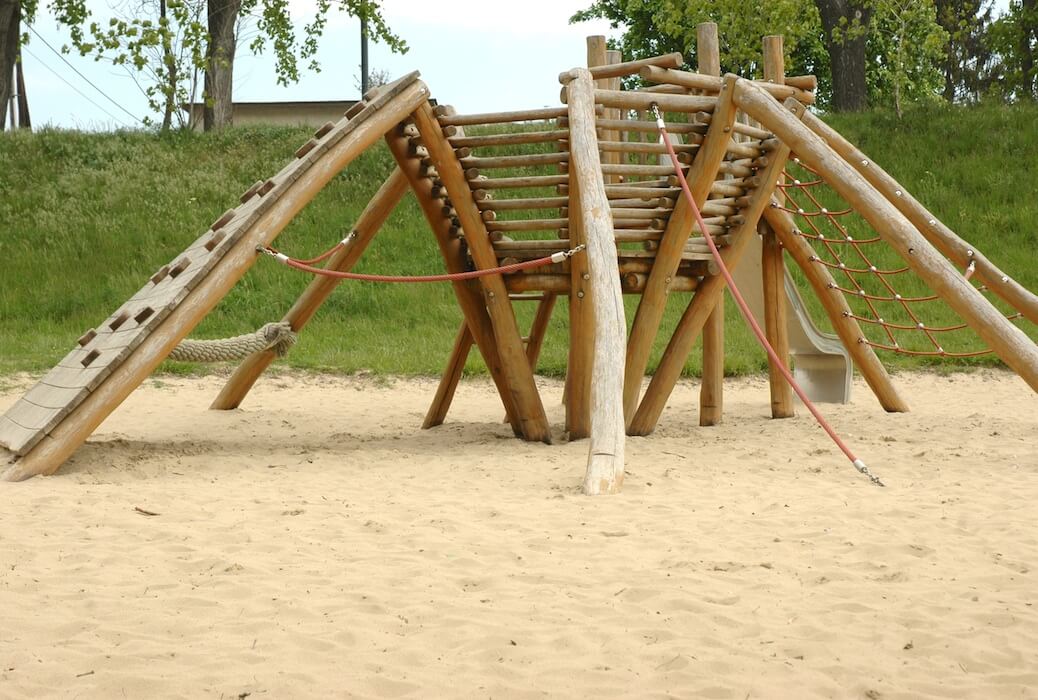 Voyage avec des enfants - Emmersdorf (Neulengbach) - Piratenspielplatz am Badeteich Hirschstetten