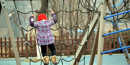 Reis met kinderen - Bisamberg - Spielplatz Hügelpark