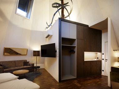 Ausflugsziel: IKUNA 4-Sterne-Tipi-Hotel