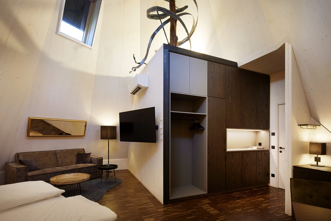 Ausflugsziel: IKUNA 4-Sterne-Tipi-Hotel
