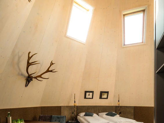 Ausflugsziel: IKUNA 4-Sterne-Tipi-Hotel