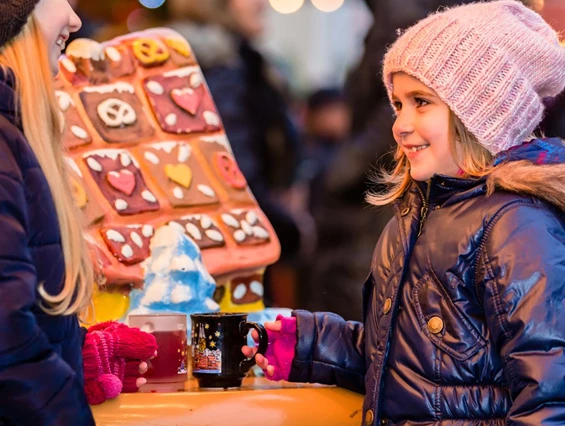 Ausflugsziel: Weihnachtsmarkt, Adventmarkt, Christkindlmarkt in Millstatt - Kap 4613 - Weihnachts- und Lichterterrasse