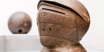 Reis met kinderen - Rading (Bad Leonfelden) - Der mittelalterliche Ritterhelm erzählt eine interessante Geschichte - Heimatmuseum Mauthausen