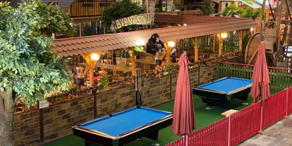 Trip with children - Mulhouse - Pool-Billard im Freizeitpark.