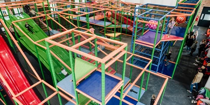 Voyage avec des enfants - Kinderwagen: großteils geeignet - Indoorspielplatz des Polenmarkt Hohenwutzen