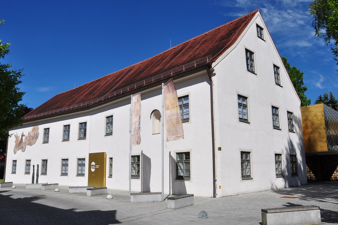 Ausflugsziel: Museum Erding (Altbau mit angrenzendem modernen Neubau) Foto: Museum Erding - Museum Erding