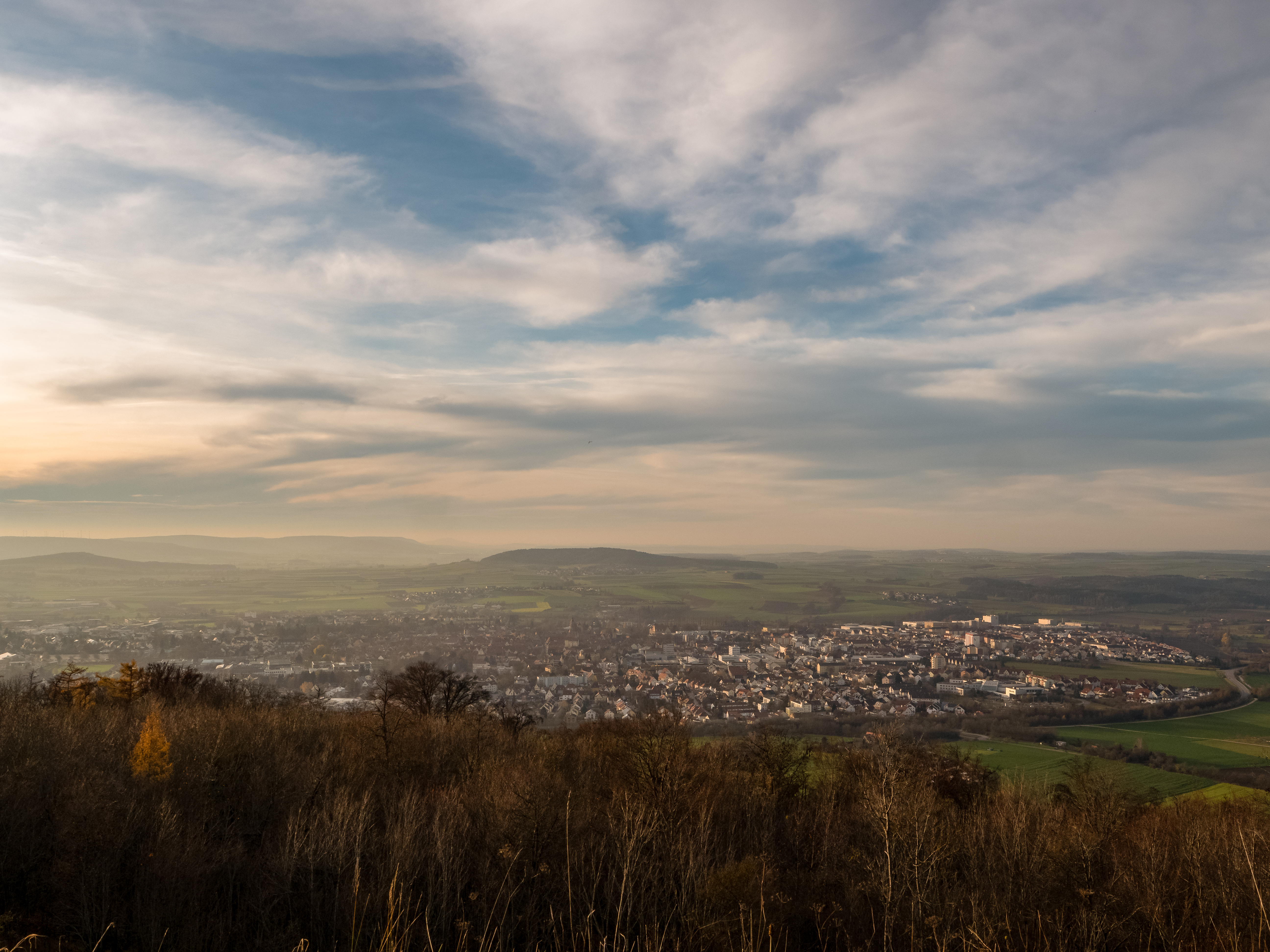 Ausflug mit Kindern - PLZ 86732 (Deutschland) - Blick auf Weißenburg vom gedeckten Weg aus - Wülzburg