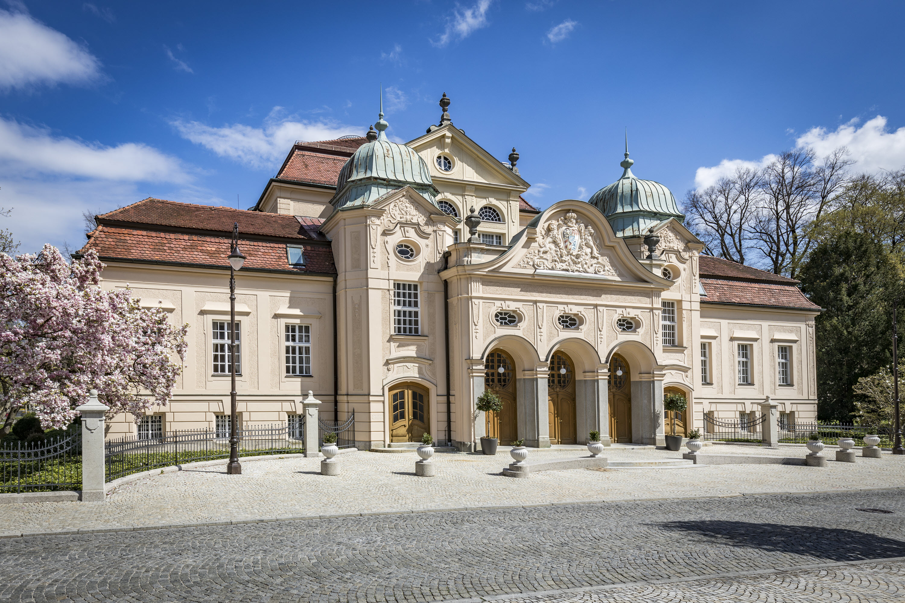 Ausflugsziel: Königliche Kuranlagen in der Alpenstadt Bad Reichenhall