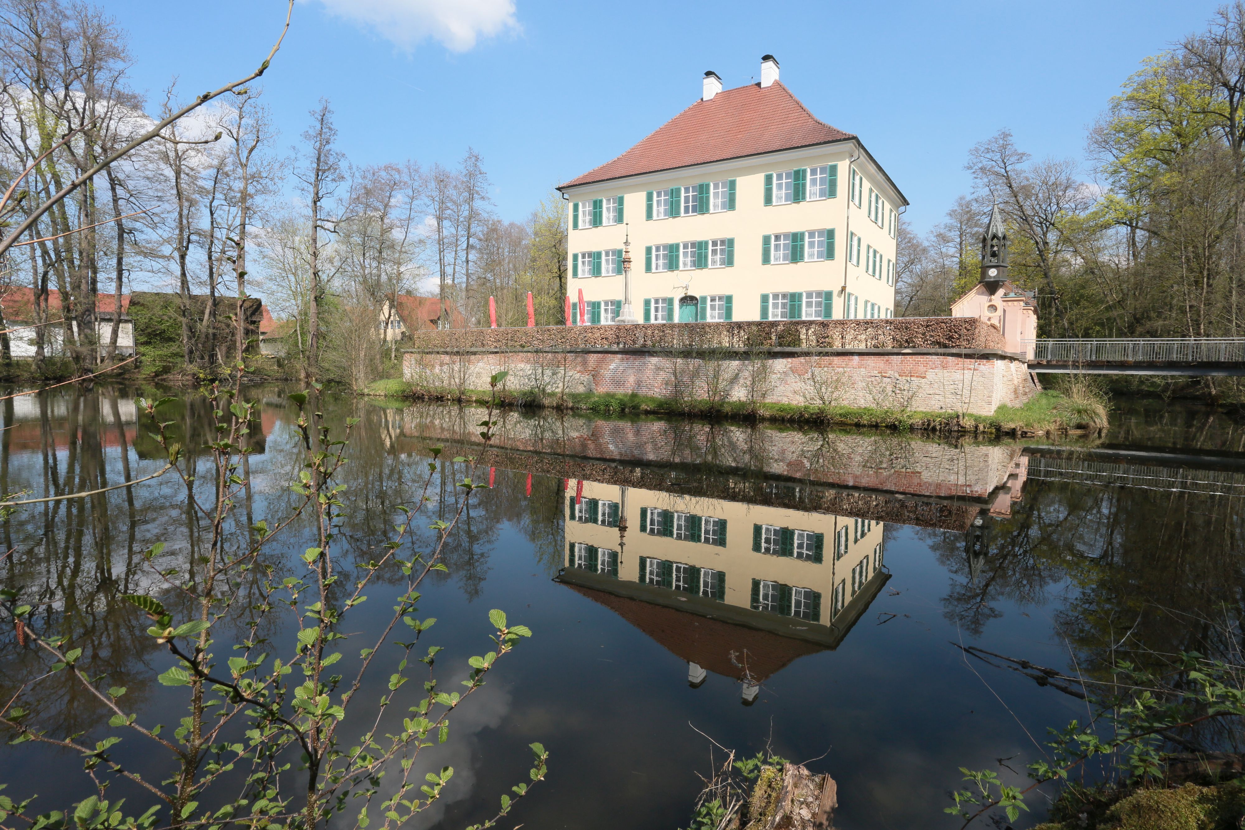 Wasserschloss Unterwittelsbach | Ausflugsziel-Tipp in Aichach, Bayern