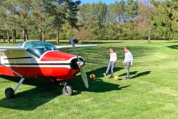 Ausflugsziel: Flugzeug als Hindernis - Fussballgolf - Kickgolf in Soltau