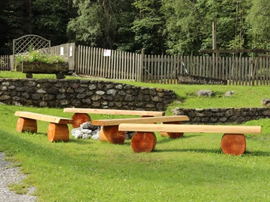 Ausflugsziel: Auch ein Spielplatz und eine Grillstelle stehen zur Verfügung - Tiererlebnispfad Brandnertal
