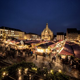 Ausflugsziel: © Florian Trykowski - Nürnberger Christkindlesmarkt
