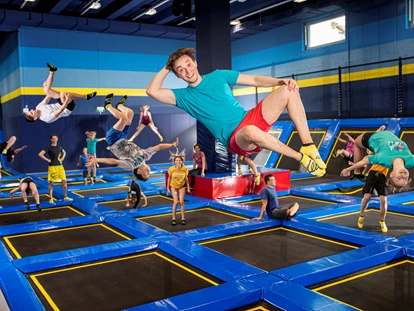 Ausflug mit Kindern - Bullendorf - FLIP LAB Trampolinpark