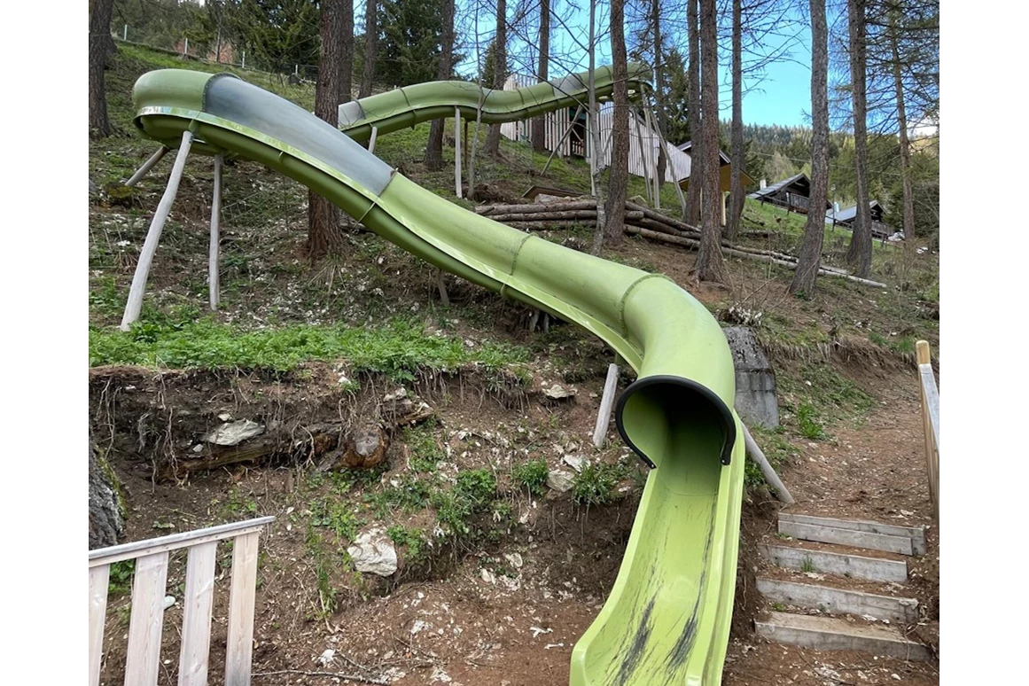 Ausflugsziel: Waldspielplatz Hexenzauber Tschuggen