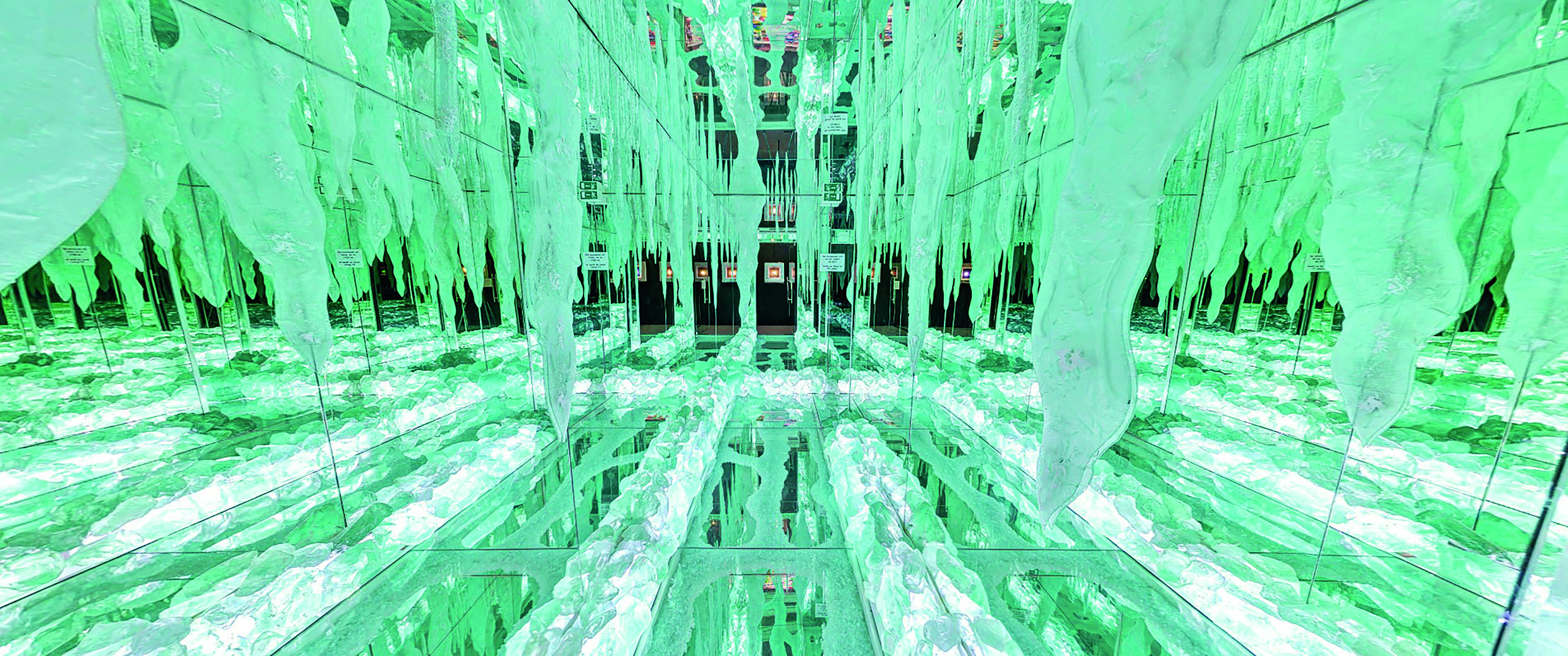 Ausflugsziel: Empire of Glass & Glasmuseum „Die gläserne Burg“