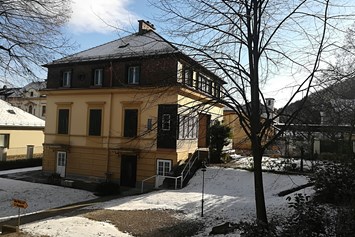 Ausflugsziel: Renner Villa im Winter - Renner Museum für Zeitgeschichte