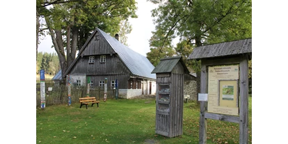 Ausflug mit Kindern - Selbitz (Landkreis Hof) - Der Einfirsthof Grassemann mit seinem Kräutergarten - Naturpark-Infostelle Freilandmuseum Grassemann