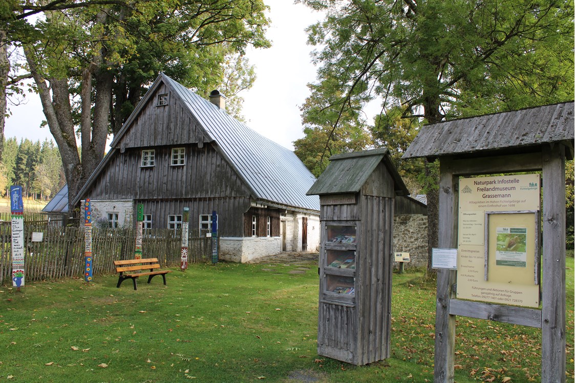 Ausflugsziel: Der Einfirsthof Grassemann mit seinem Kräutergarten - Naturpark-Infostelle Freilandmuseum Grassemann