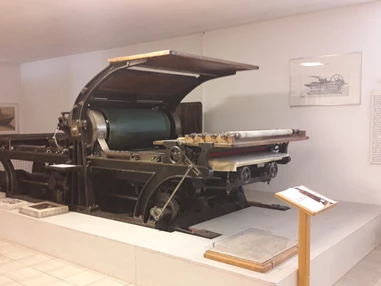 Ausflugsziel: Fossilien- und Steindruck-Museum