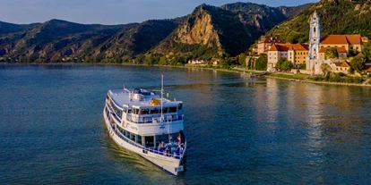 Reis met kinderen - St. Pölten - MS Austria von BRANDNER Schiffahrt vor Dürnstein - BRANDNER Schiffahrt GmbH