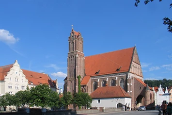 Ausflugsziel: Außenansicht - Heiliggeistkirche