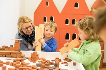 Ausflugsziel: Einblick ins KASiMiRmuseum, dem Kinder- und Jugendmuseum im LANDSHUTmuseum - LANDSHUTmuseum