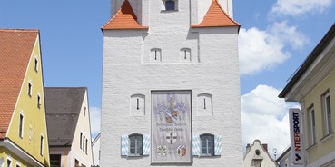 Ausflug mit Kindern - Alter der Kinder: 6 bis 10 Jahre - Inchenhofen - Im Unterem Tor, einem der beiden imposanten Stadttore Aichachs, ist das "Wittelsbacher Museum" untergebracht. - Wittelsbachermuseum