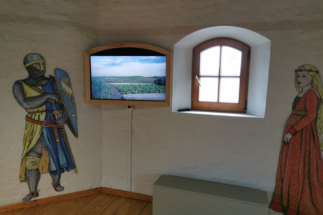 Ausflugsziel: Eine virtuelle Realrekonstrukltion ermöglicht eine "Ausblick" auf die Stammburg der Wittelsbacher in Oberwittelsbach.  - Wittelsbachermuseum